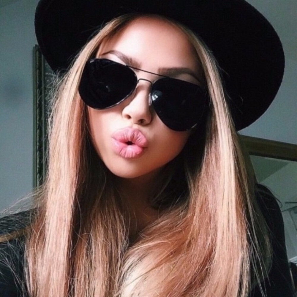 Classic Smoke Lens Aviator Sunnies NWT